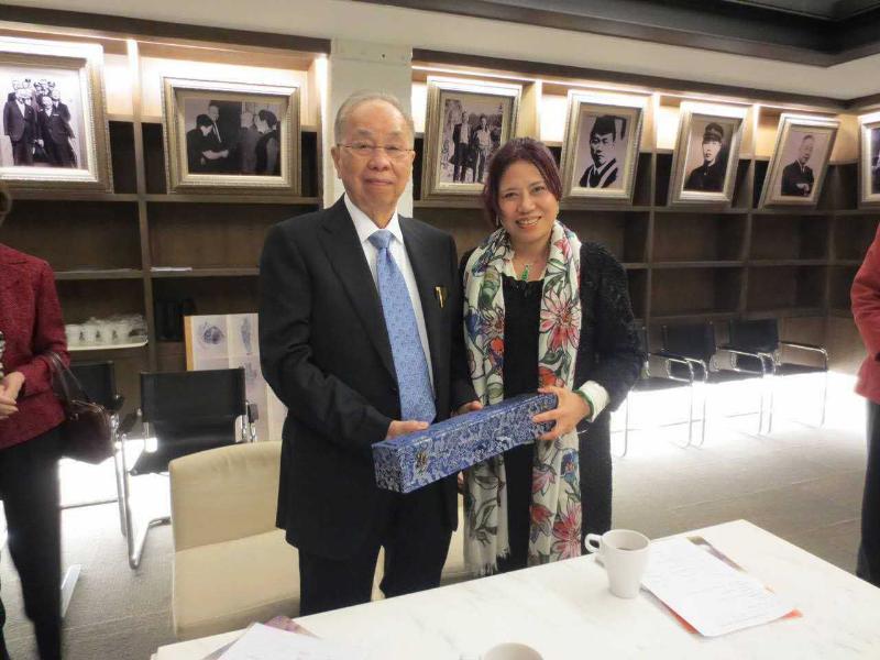 会后,在实践大学詹益长主任带领下,史宝凤董事长,刘泽南院长一行参观